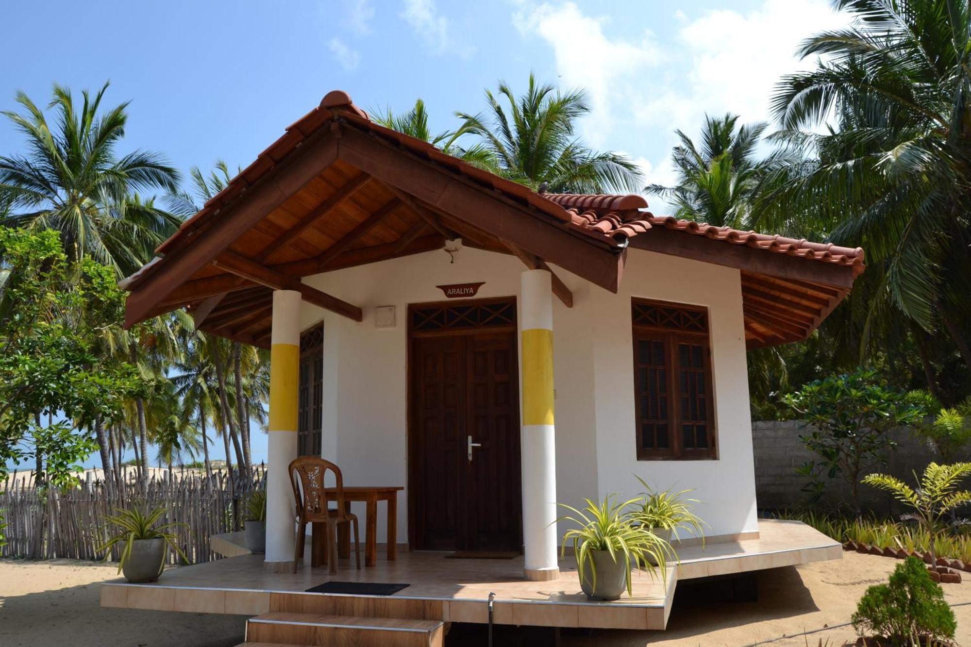 Nirukthie Beach Resort & Restaurant Kalpitiya Exterior photo
