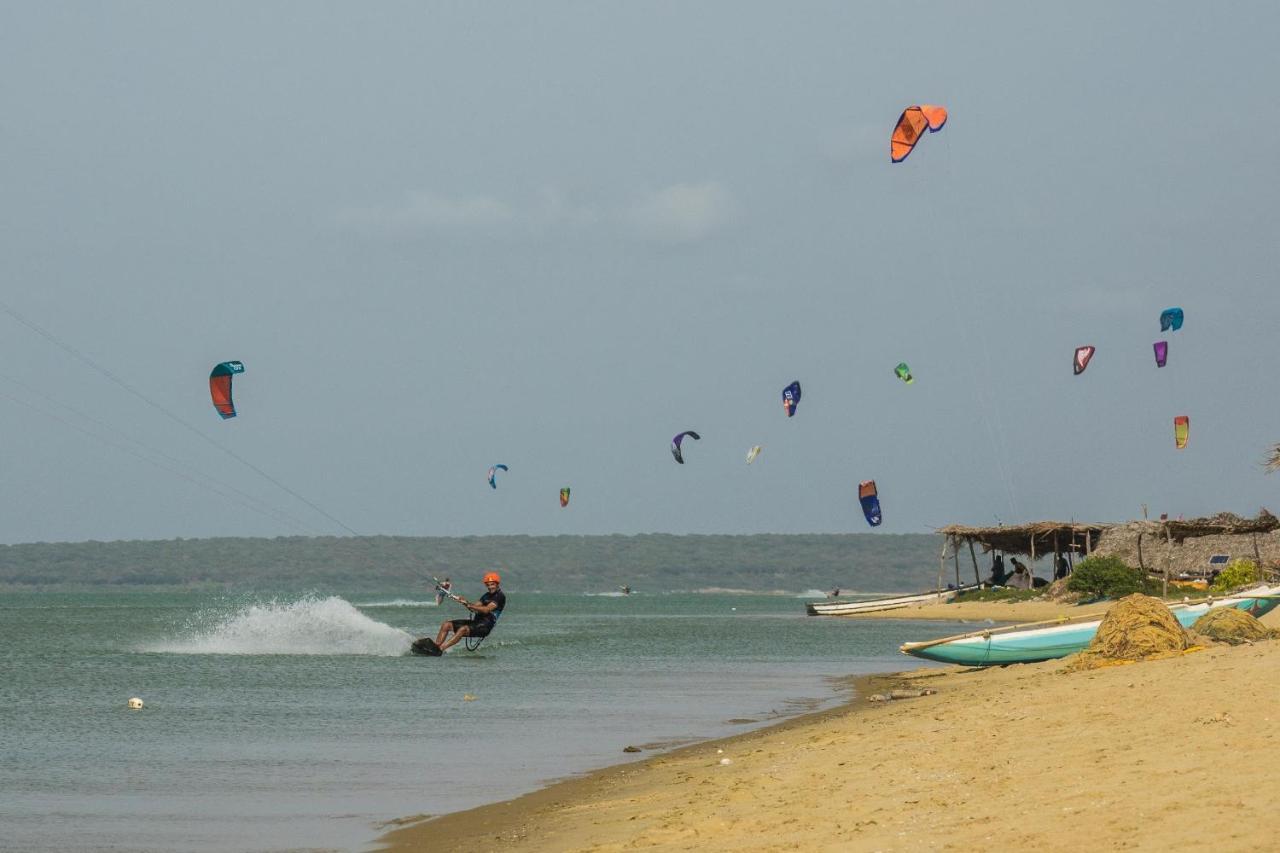 Nirukthie Beach Resort & Restaurant Kalpitiya Exterior photo